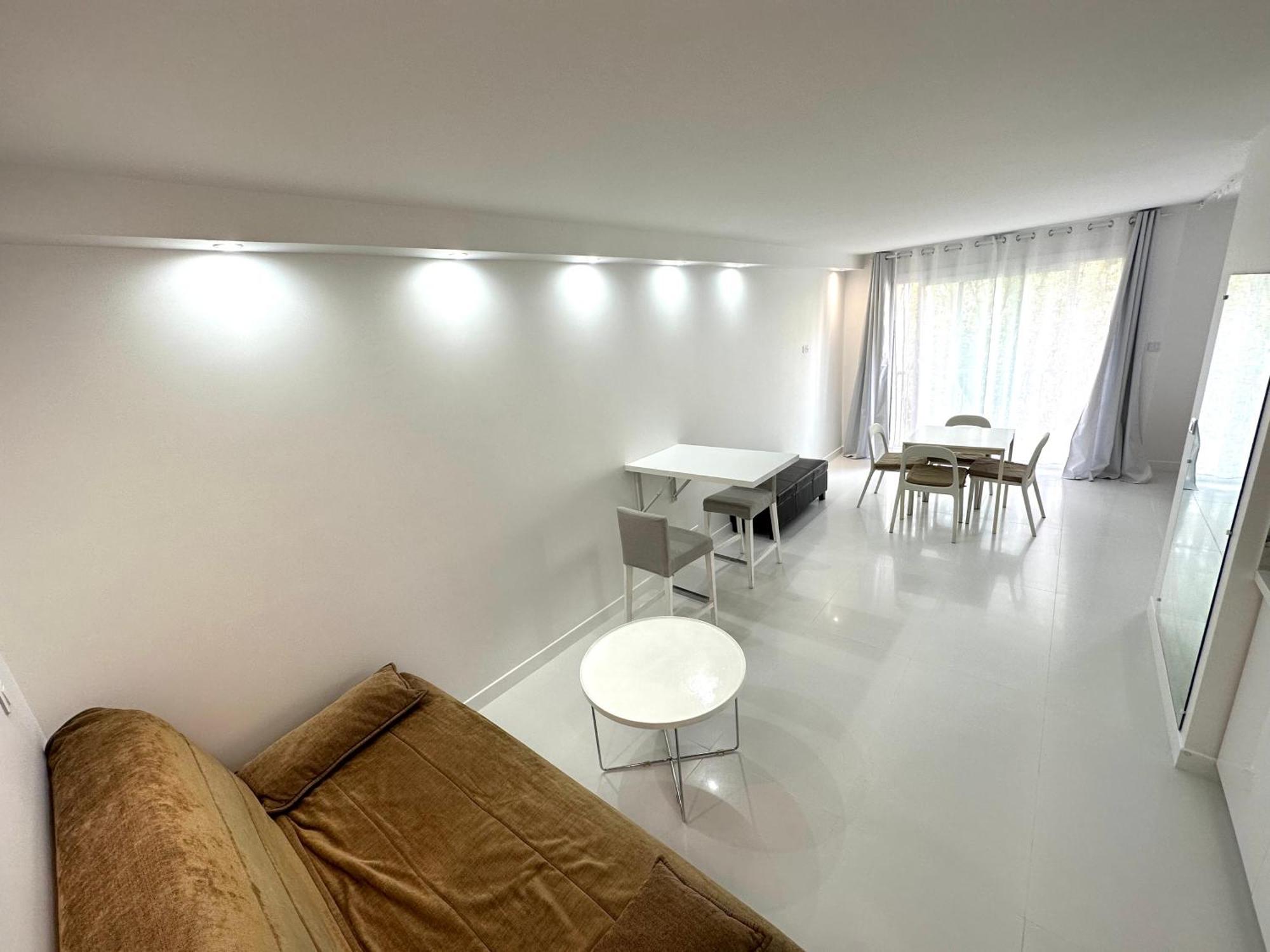 Apartament Studio Trip In Paris - Gare De L'Est Zewnętrze zdjęcie
