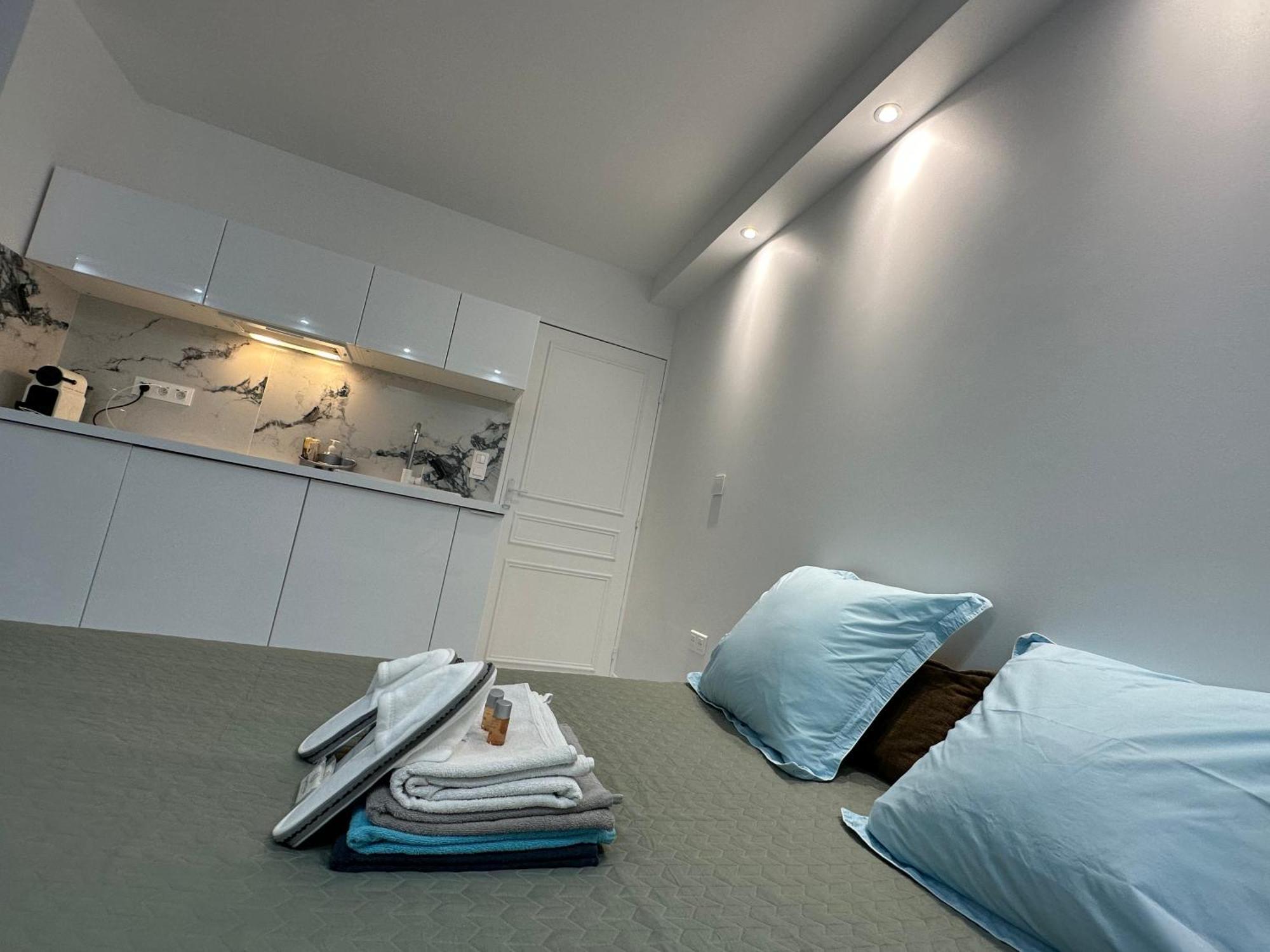 Apartament Studio Trip In Paris - Gare De L'Est Zewnętrze zdjęcie